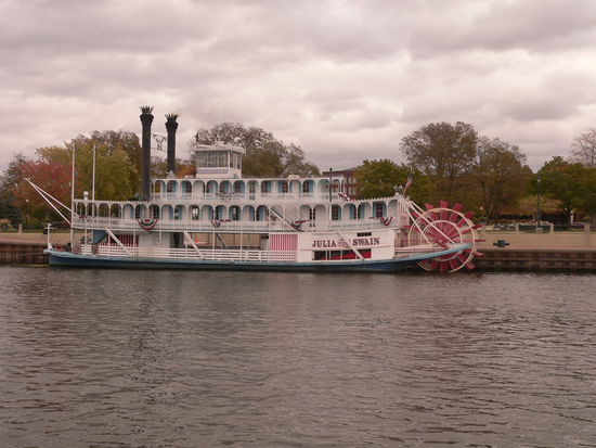 "Julia Swain". Süßer kleiner Mississippi-Raddampfer.