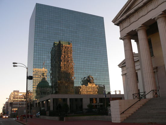 St. Louis. Tolle Glasfassade.