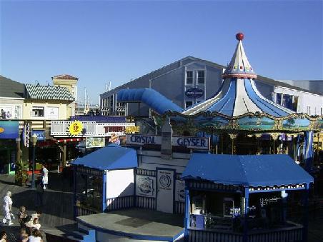 Touristen-Kirmes auf Pier 39.