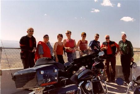 Hajo, Ingrid, Elisabeth, Rein, Hella, Hardy, Ernst, Günter (Klaus und Wilf fehlen...).