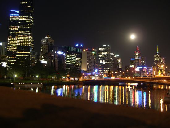 Melbourne in der Nacht! Wunderschoen!