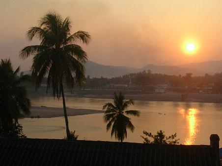 sonnenuntergang am mekong