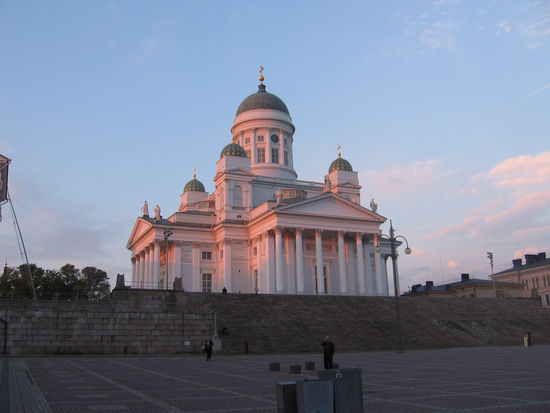 Dom - Helsinki Downtown