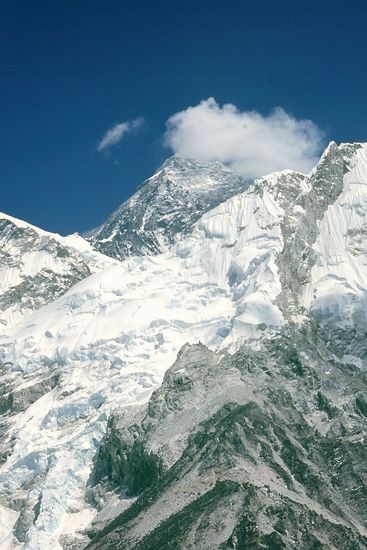 Der mit der Fahne ist der Everest