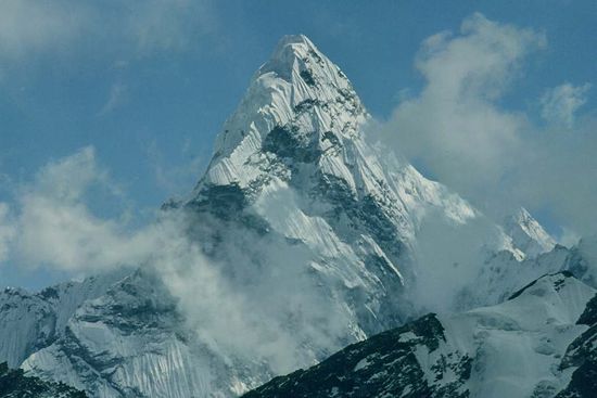 And the Winner is : Ama Dablam