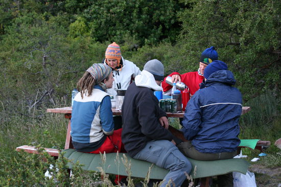 Hier die Oestereicher und Schweden mit dennen wir vor den  "Cuernos" gegessen haben.