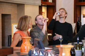 Mike, Susan und Claudio beim Weindegustieren im Franciscan Weingut