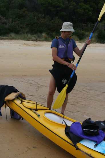 Hier sind wir beim Aufbruch am 2. Tag unserer Kayaktour bei der Ancorache Bay