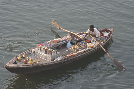 Verkäufer auf dem Ganges