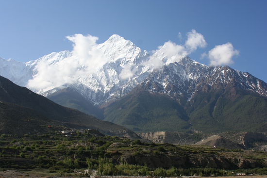Hier in Jomoson auf 2700 m haben wir unseren 10-tägigen Trek im Himalaya gestartet