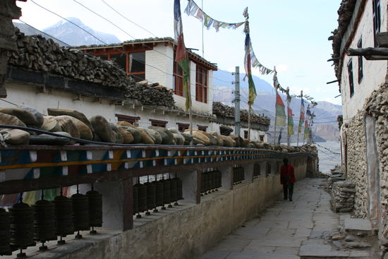 Tibetische Gebetsmühlen im Dorf Kagbeni