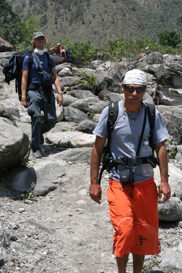 Vor mir ist Enrique aus Spanien, denn wir auf dem Trek kennengelernt haben