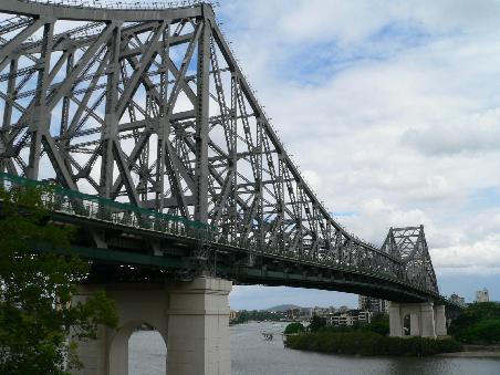Die Story Bridge. Bei ihrer Überquerung hat man eine tolle Sicht auf die Skyline. Abgasempfindlich darf man allerdings nicht sein...