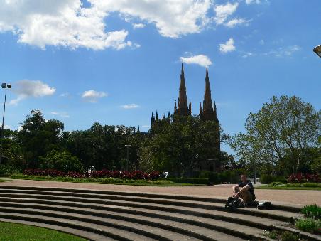 Im Hyde Park (Hintergrund: St. Mary's Cathedral)