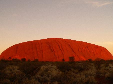 Der Uluru bei Sonnenaufgang... traumhaft!