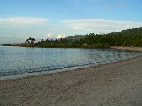 Abends an einem Strandabschnitt in Arlie Beach