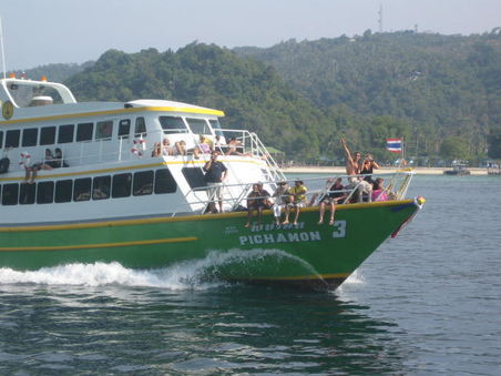 Nor und Frank ala Titanic Richtung Krabi!