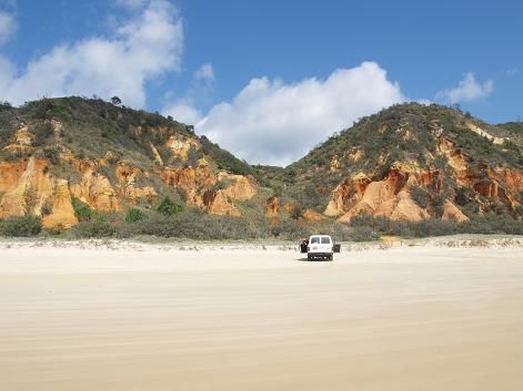 farbige Sandduenen auf Fraser Island