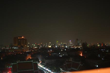 BKK bei nacht, vom golden mount aus gesehen