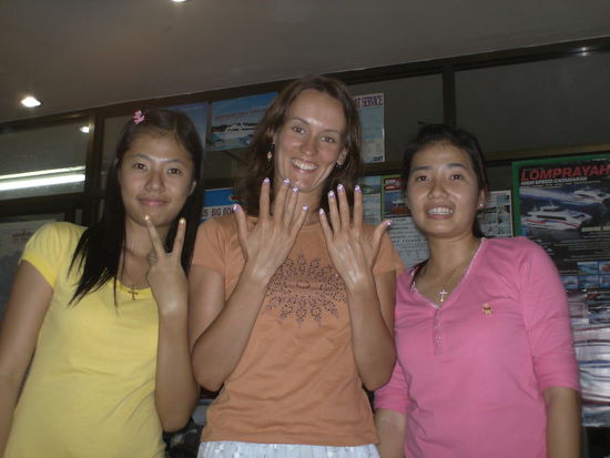 meine thailaendischen Fingernaegelkuenstlerinnen