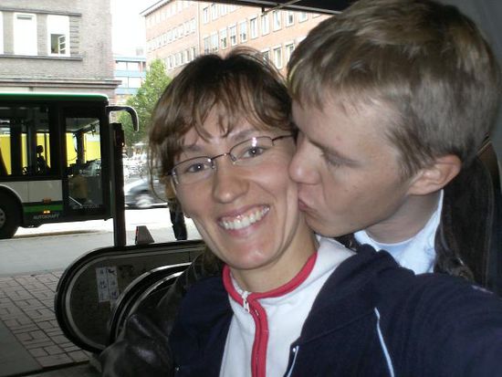mit Toni am Busbahnhof in Kiel