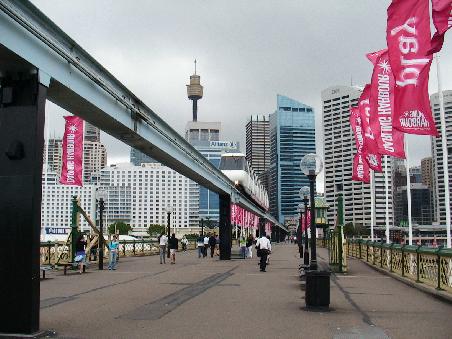 Monorail bei Daring Hoarbour