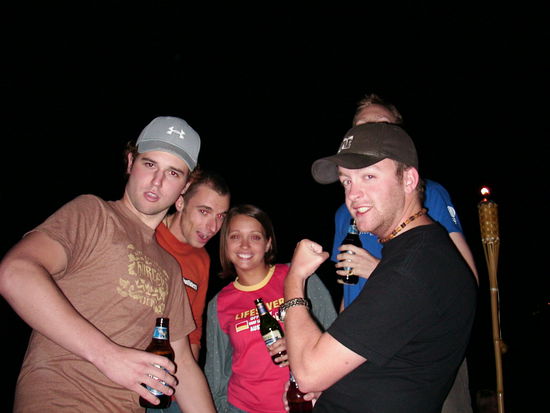 Link nach rechts:
Kent (Kanada), Aron (USA), Sahra (UK), Richard (UK), Cameron (Kanada)