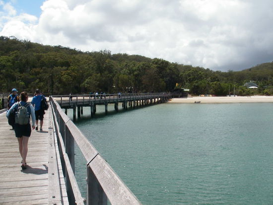 Gerade mit der Faehre angelegt