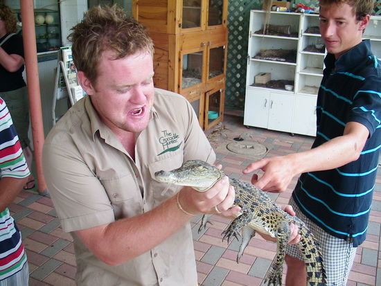 Krokodil Hunter in Person (Siehe Hemd)