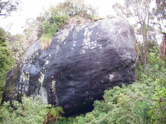 Londonderry Rock 
Gewicht 3000-4000 Tonnen
Durchmesser 15 Meter
