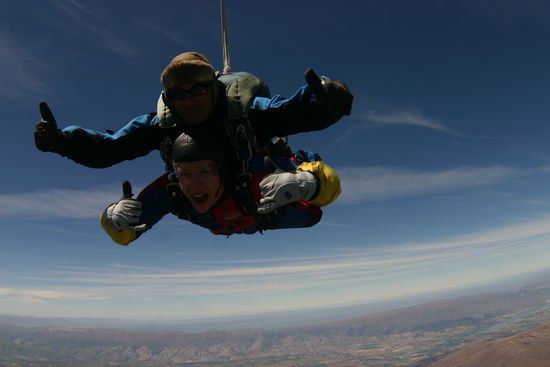 Mit 200 Sachen der Erde entgegen!