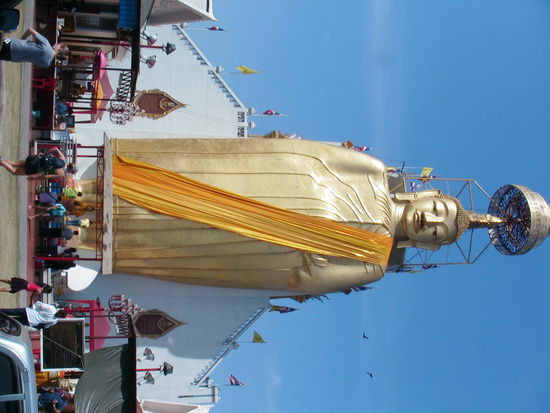 Der Kollege ist ueber 40 Meter hoch!