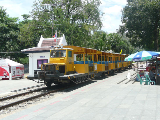 ...die dazugehoerige Bummelbahn