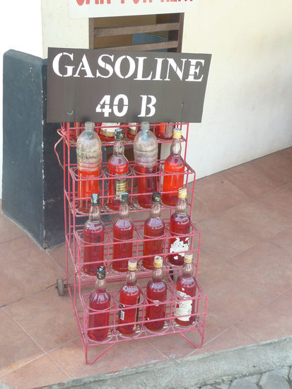 aus diesen Flaschen sollte man aber besser nicht trinken...