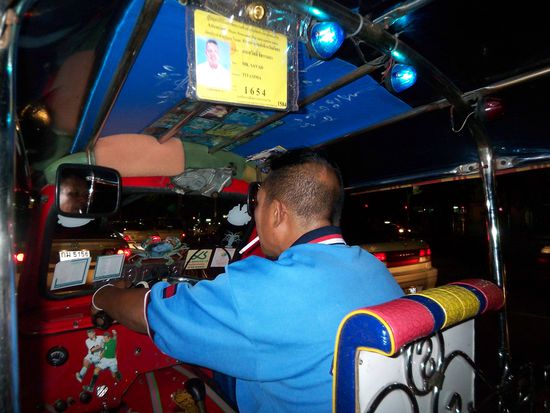 mit dem TukTuk zur RCA