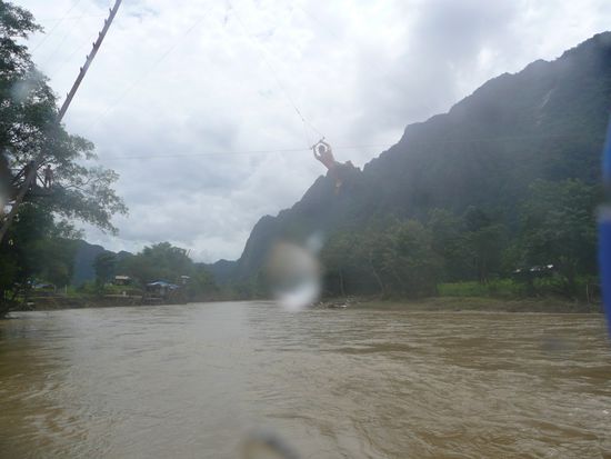 das ist besagte Schaukel als wir noch fasziniert starrten...