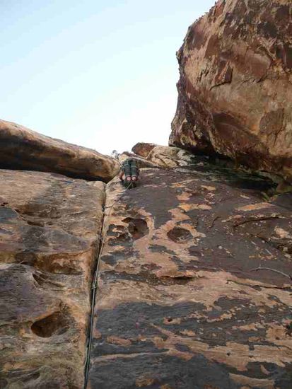 Rissklettern, zuhause in Staaten. Dazu wird es bald noch ein extra Kapitel geben - den "Joshua Tree" Nationalpark. Man benötigt...