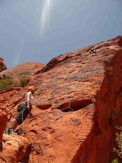Eine halbe Tageswanderung entfernt, dafür äußerst lohnenswert: der "Cut your teeth" - Crack.