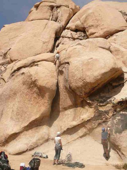 Offwidth-Chimney. So unbequem, dass man oben bleiben mag, wenn man es bis dahin geschaftt hat