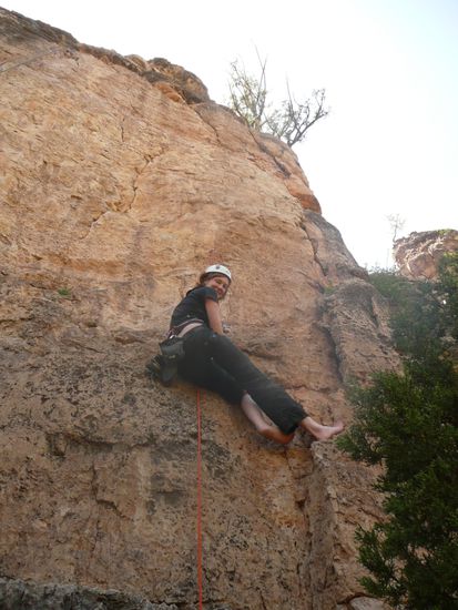damits nicht nur Po Bilder gibt hat gelegentlich einer von uns so in der Wand in einer Nachbarroute oder dem Anker gehangen - Sabine hat definitiv am meisten Fototalent