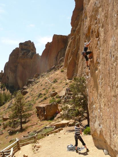 Sylvie ließ sich weder von den hohen Einstiegen, noch von der brütend heißen Sonne abhalten. Bine und Manu wären auch Eis essen gegangen  aber was hätten wir nicht alles verpasst!
