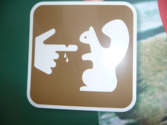 Sollte eigentlich sogar von Analphabeten verstanden werden...