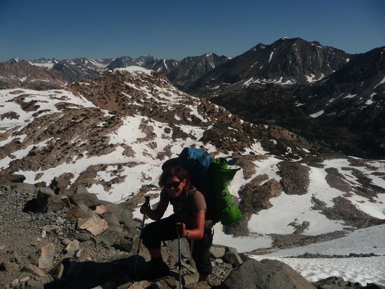 Manu kurz vor dem Gipfel