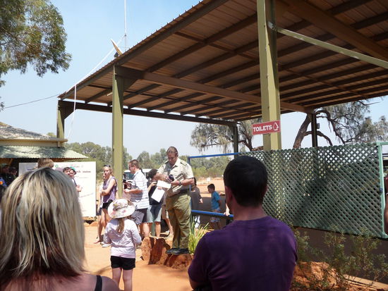 Geh'n oder bleiben? Spannung wie zur Maueröffnung '89 
Gefolgt von Jubel und hupenden Autokolonnen. Nur diesmal waren es Motorhomes statt Trabis!
