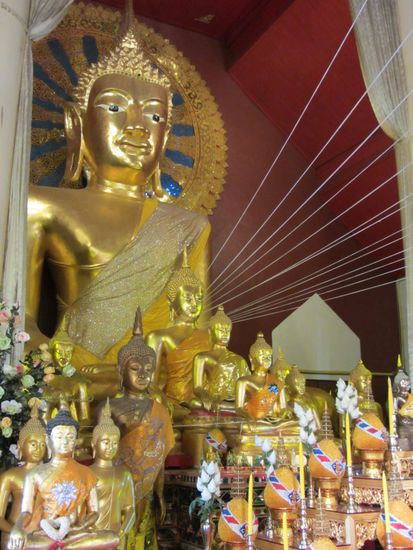 Gold so weit das Auge blickt. Oh my Buddha!