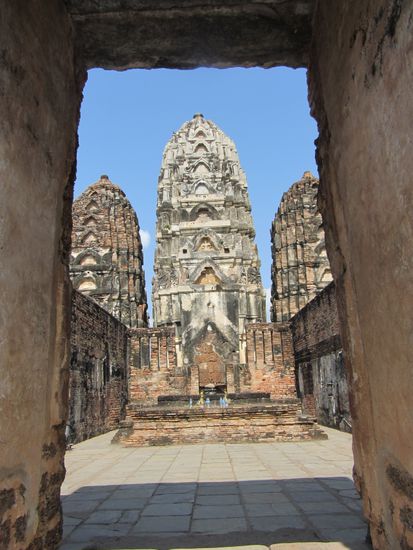 Und zu guter Letzt ein Vorgeschmack auf Kambodscha, ein Tempel im Stil der Ankor-Anlagen.