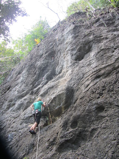 Es gibt nur recht kurze Routen, die haben es aber teilweise ganz schön in sich, wie diese 6b+.