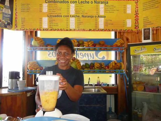 Sie macht die besten Fruit-Shakes ever!