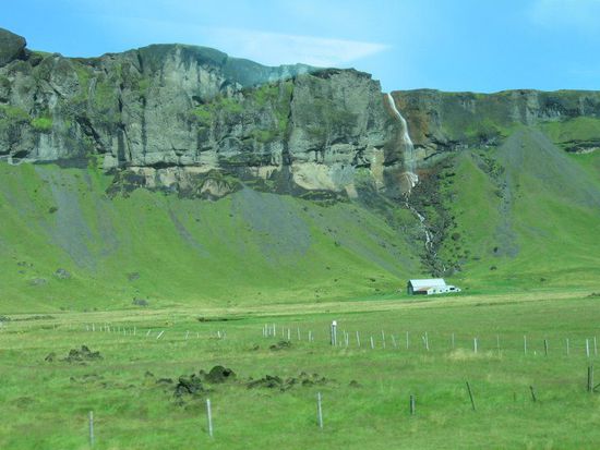 einige Impressionen von der Überlandbusfahrt nach Reykjavík