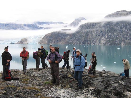 unsere Gruppe: Pause auf dem Weg zum Kârale Gletscher, im Hintergrund links bereits erkennbar